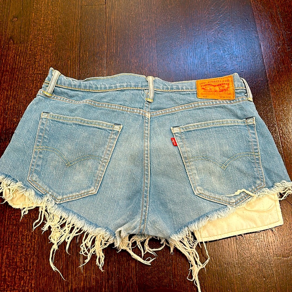 Jean Shorts, brand-Levi’s, size-XL - Picture 2 of 4